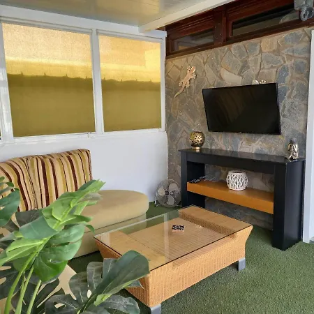 וילה Casa Bobby *